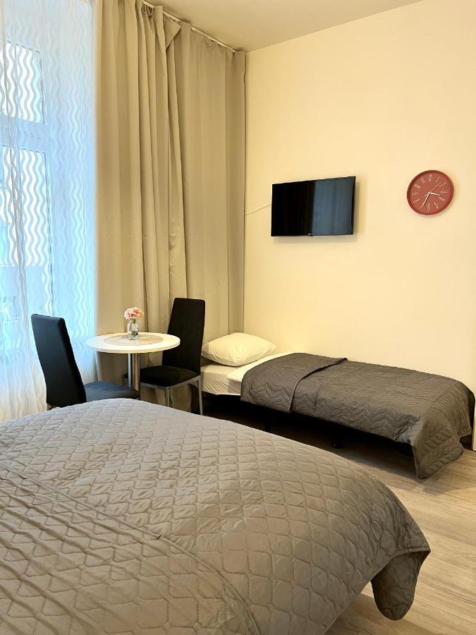 Maria Apartment Liben Prag Exteriör bild