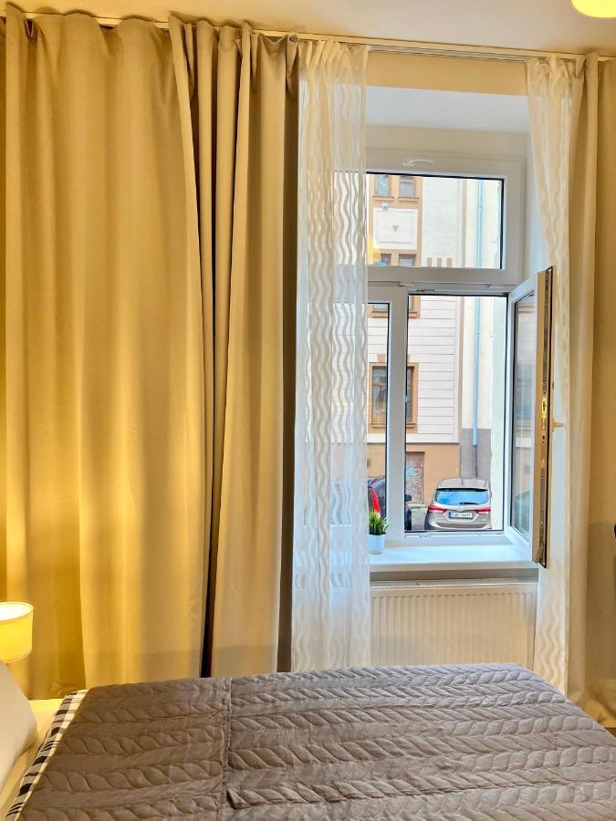 Maria Apartment Liben Prag Exteriör bild